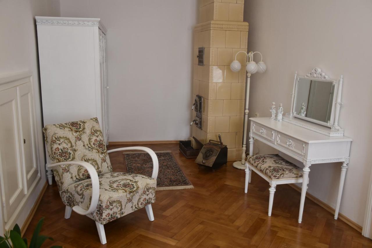 Lovecky Apartman Na Namesti Ve Frenstate Pod Radhostem Frenštát pod Radhoštěm エクステリア 写真