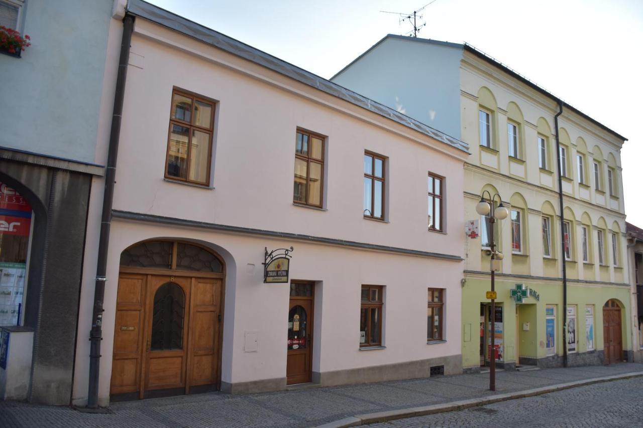 Lovecky Apartman Na Namesti Ve Frenstate Pod Radhostem Frenštát pod Radhoštěm エクステリア 写真